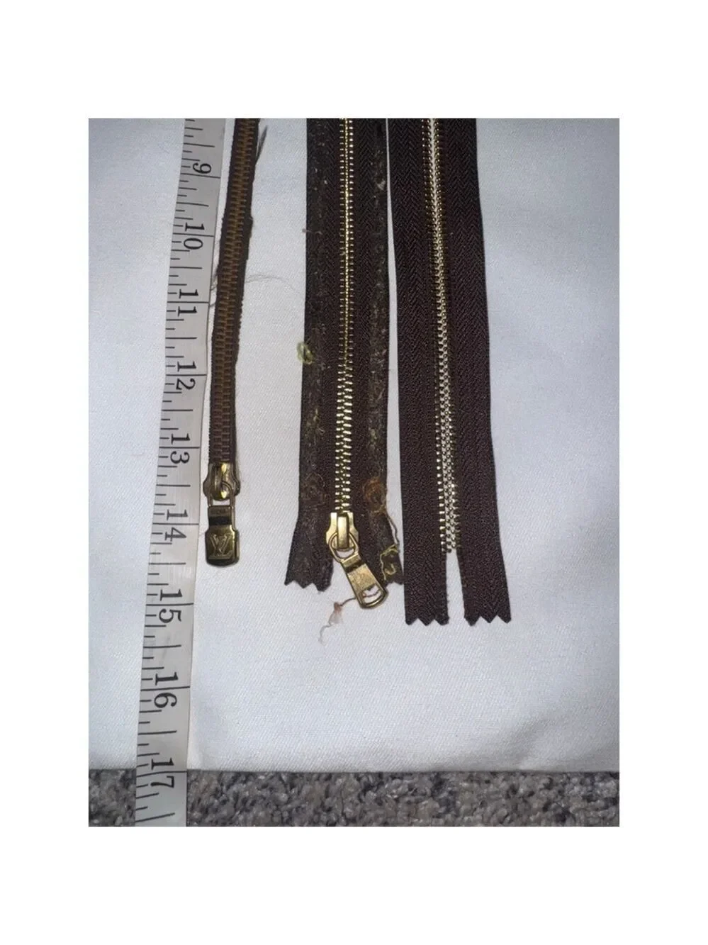 Authentic Louis Vuitton Zipper Pull & Zipper Parts Gold Tone Repair SKU-771